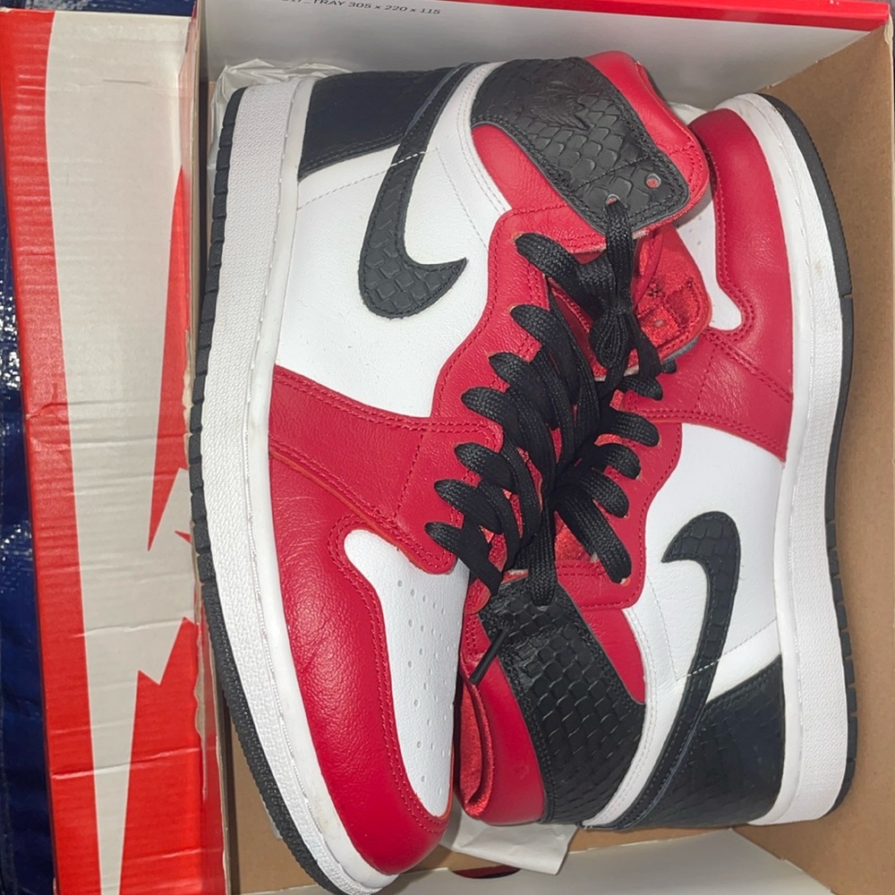 Woman’s Air Jordan High OG